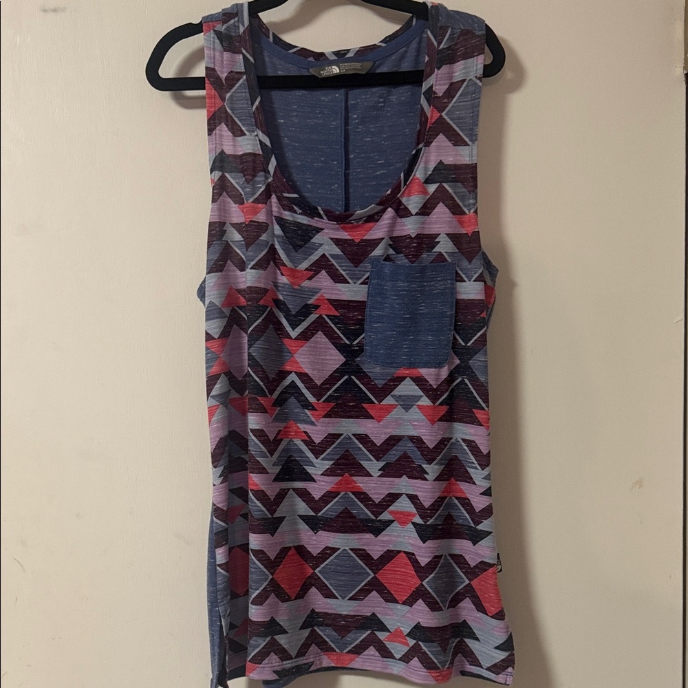 The North Face Geometric Print Tank Top with pocket, women’s size small, EUC